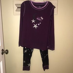 Cuddl Duds Cozy Jersey Novelty Pajama Set.